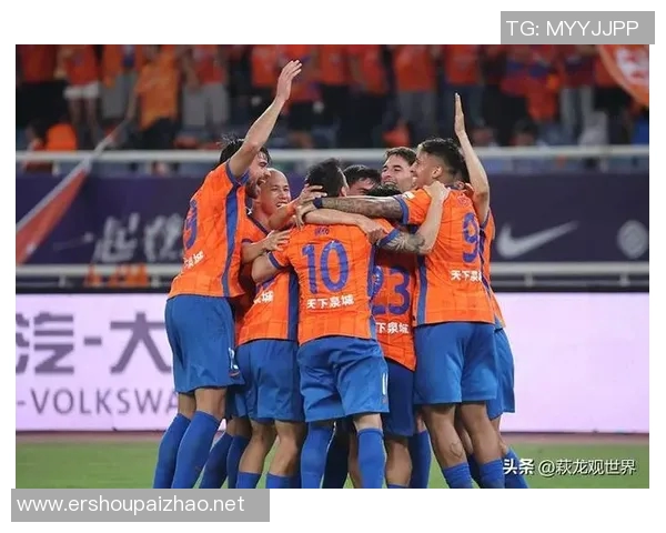 鲁媒曝瓦科与泰山队的续约尚未达成共识 已有其他球队抛出橄榄枝 鲁媒曝瓦科与泰山队的续约尚未达成共识 已有其他球队抛出橄榄枝