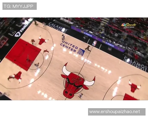 东契奇突施冷箭 超远三分空心入网