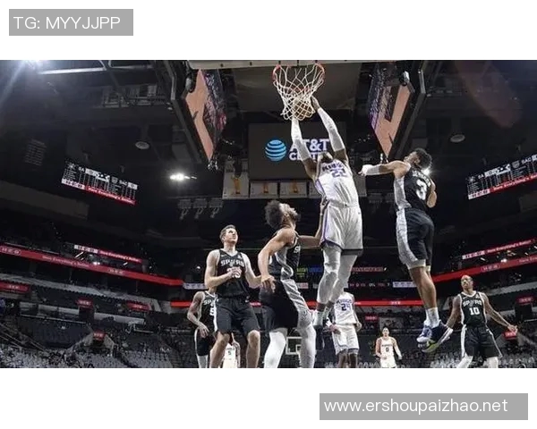 勇士半场狂轰20次助攻,多点开花砍下68分 勇士半场狂轰20次助攻,多点开花砍下68分