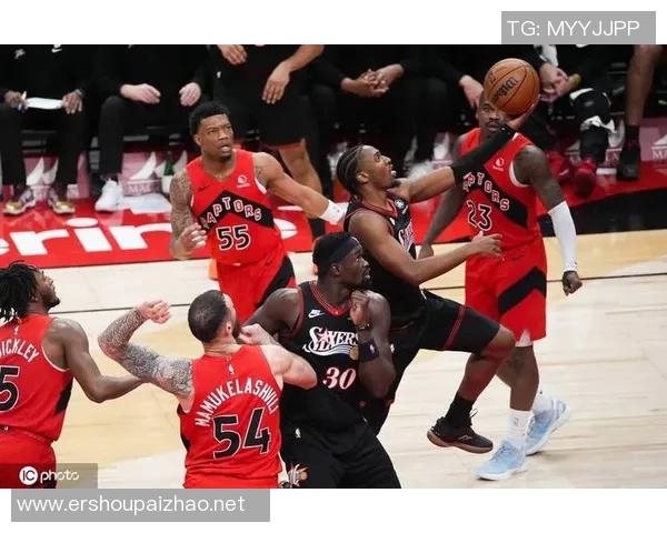 马克西25分助76人领先猛龙 马克西25分助76人领先猛龙